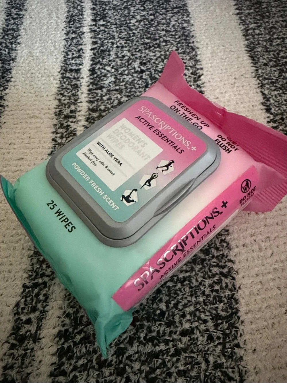 Women's Deodorant Wipes with Aloe Vera - Pink & Teal - Active Essentials